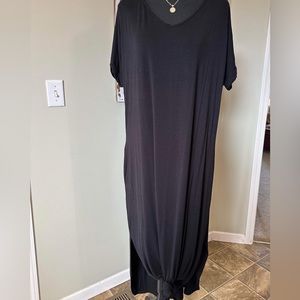 Black maxi dress with pockets